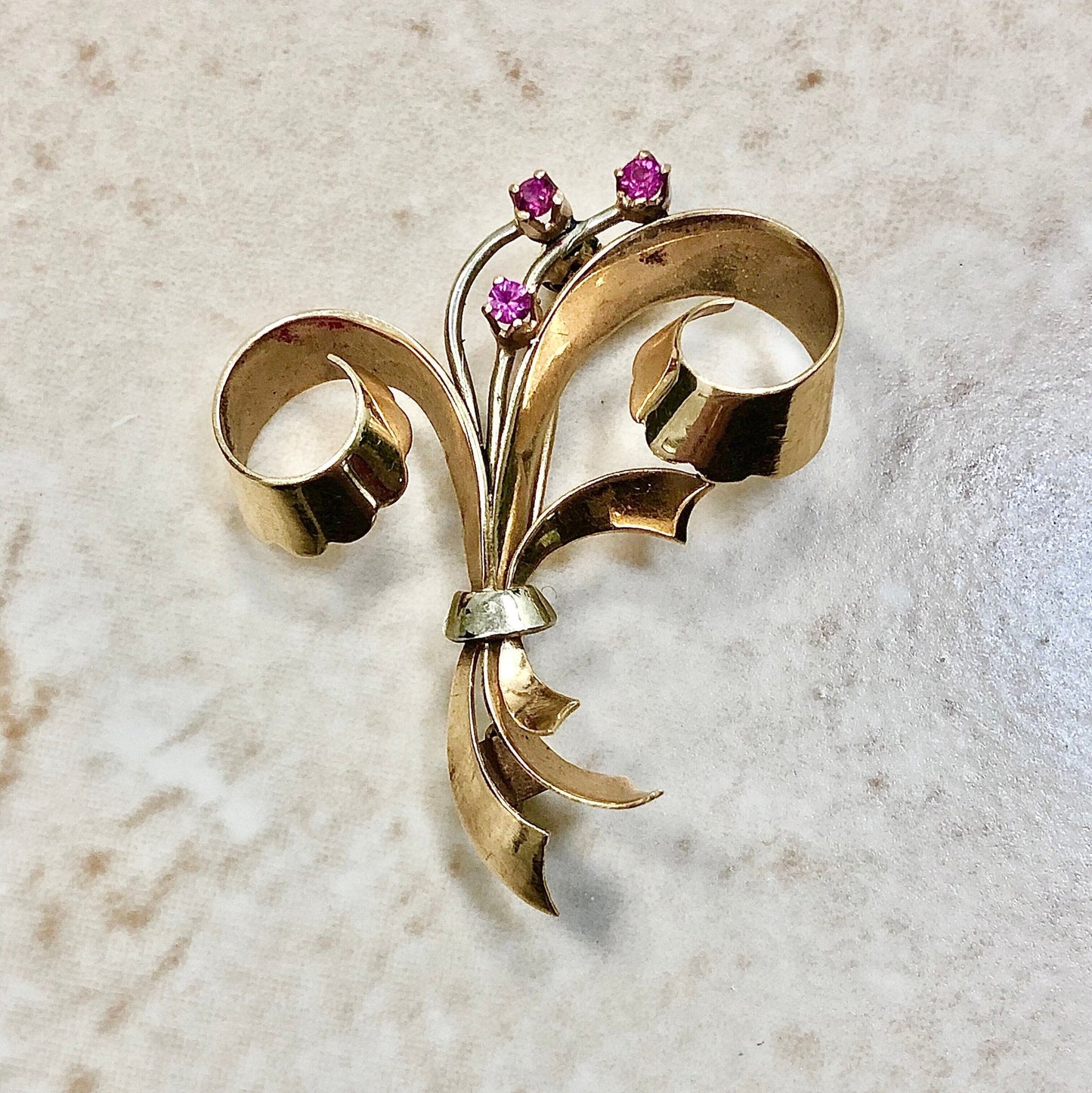 Vintage 18K Italian Retro Synthetic Ruby Brooch - Two Tone Gold Brooch - Gold Ruby Pin - July Birthstone - Christmas Gift For Her