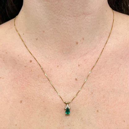 Fine 14 Karat Yellow Gold 0.65 Carat Natural Pear Shape Emerald & Diamond Teardrop Pendant Necklace