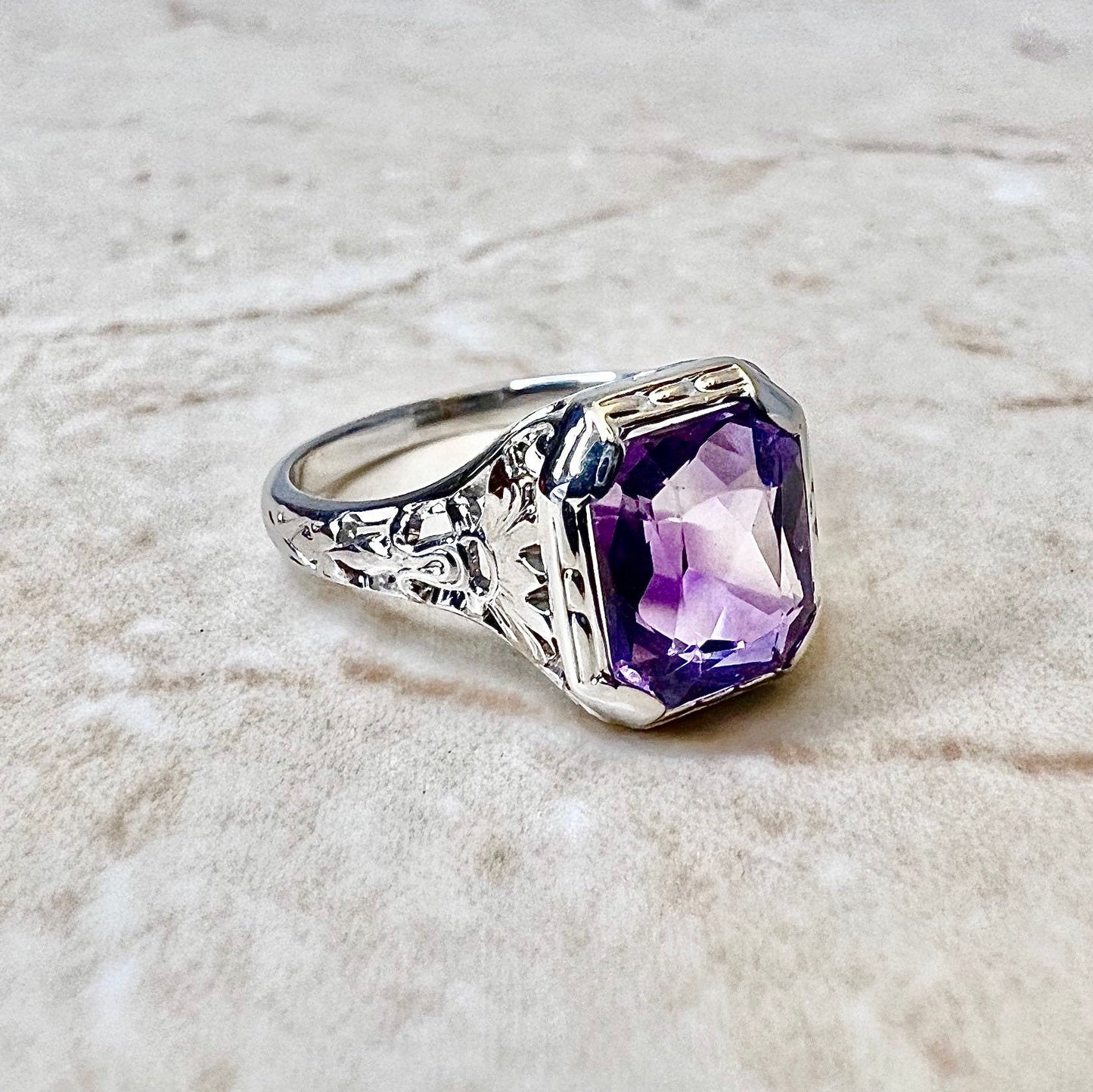 Fine Antique Art Deco 18 Karat White Hold Amethyst Filigree Solitaire Ring - WeilJewelry