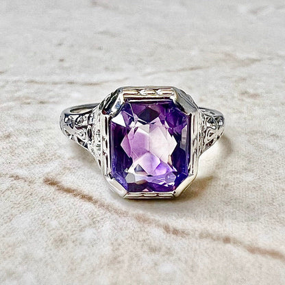 Fine Antique Art Deco 18 Karat White Hold Amethyst Filigree Solitaire Ring - WeilJewelry