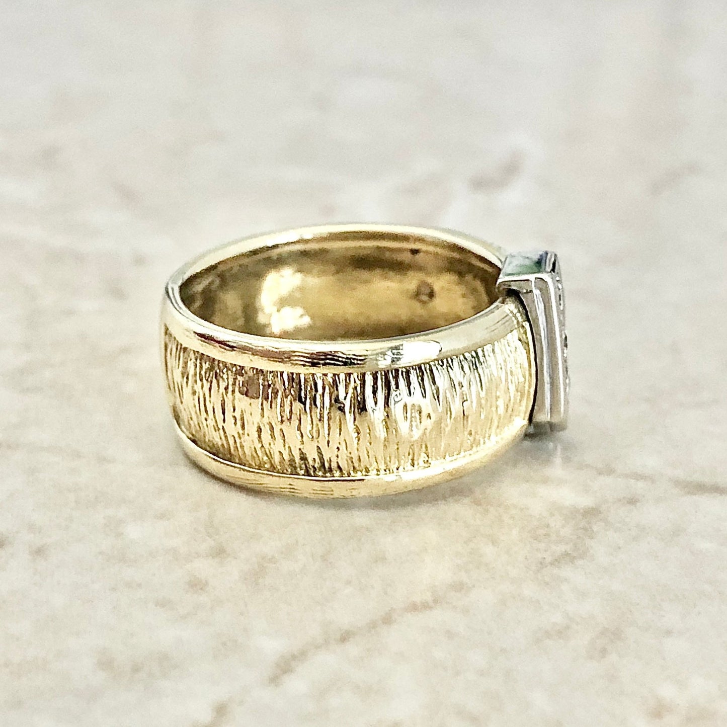 Fine Vintage 18 Karat Two-Tone Gold Diamond Band Ring