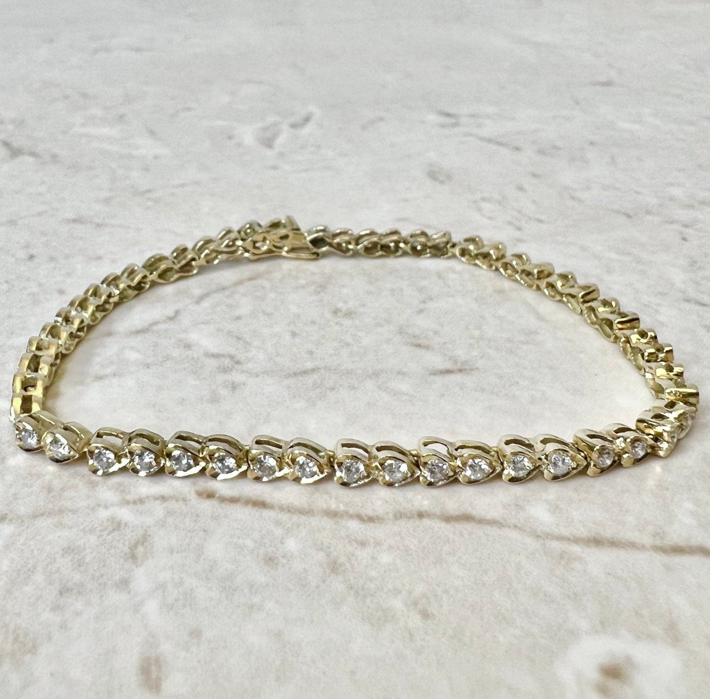 Fine Vintage 18 Karat Yellow Gold 1.20 Carat Diamond Tennis Bracelet - WeilJewelry