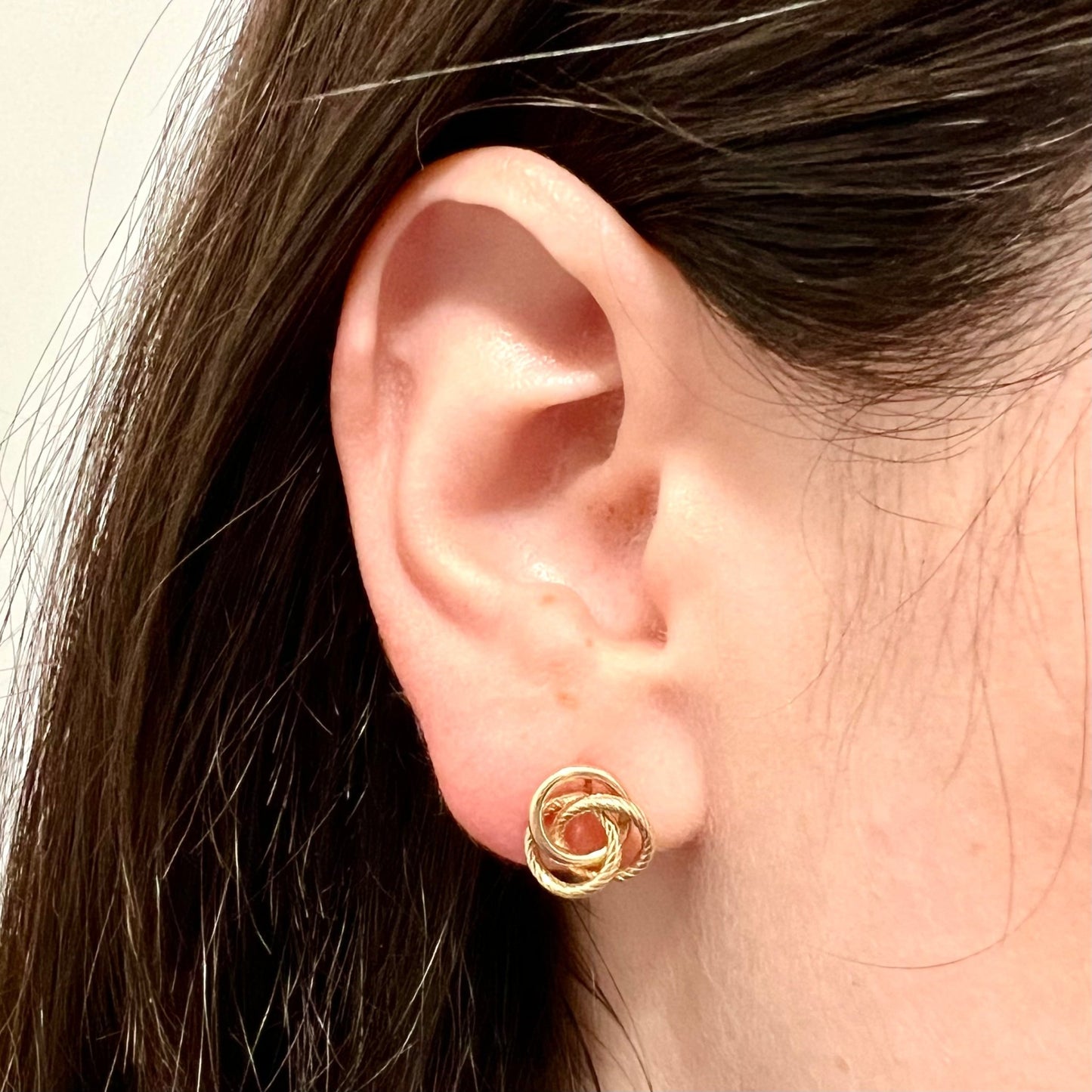 Single Vintage 14 Karat Yellow Gold Stud Earring - WeilJewelry