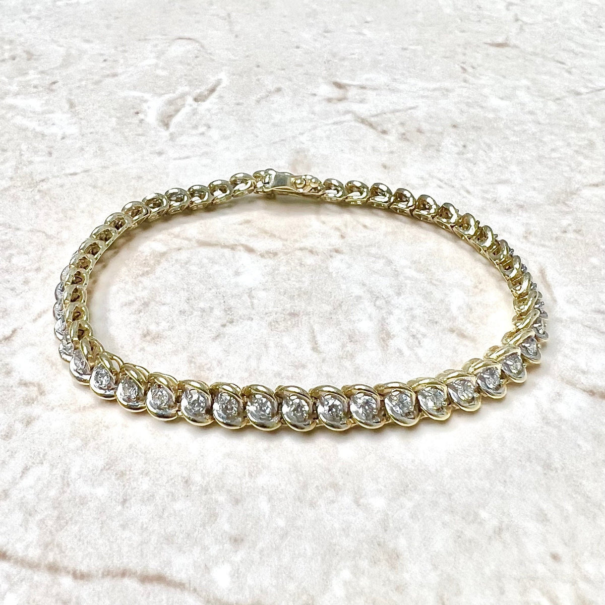 Vintage 10 Karat Yellow Gold Carats Diamond Tennis Bracelet