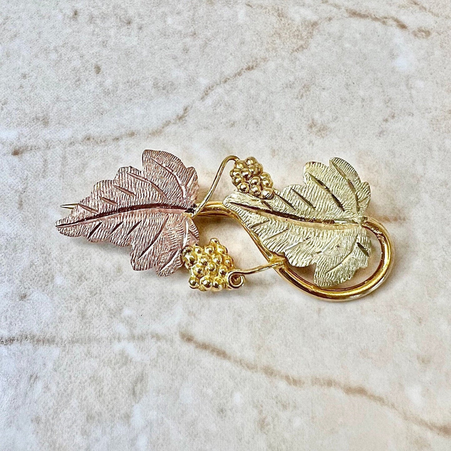Vintage 10/12K Black Hills Gold Brooch Pin - Gold Grape Leaf Brooch - Birthday Gift - Jewelry Sale - Best Gift For Her