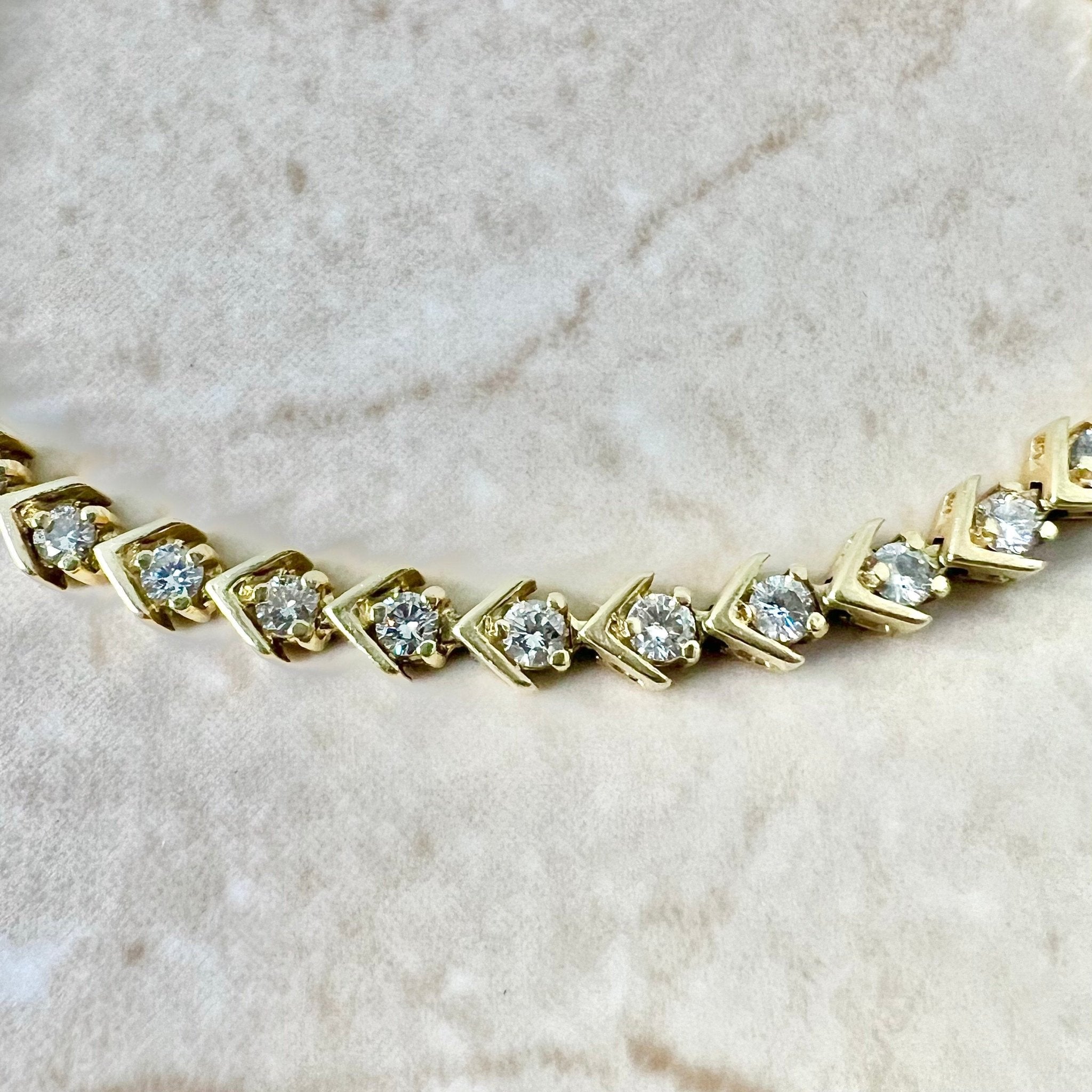 Manufacturer of 18kt gold drop design diamond bracelet | Jewelxy - 231841