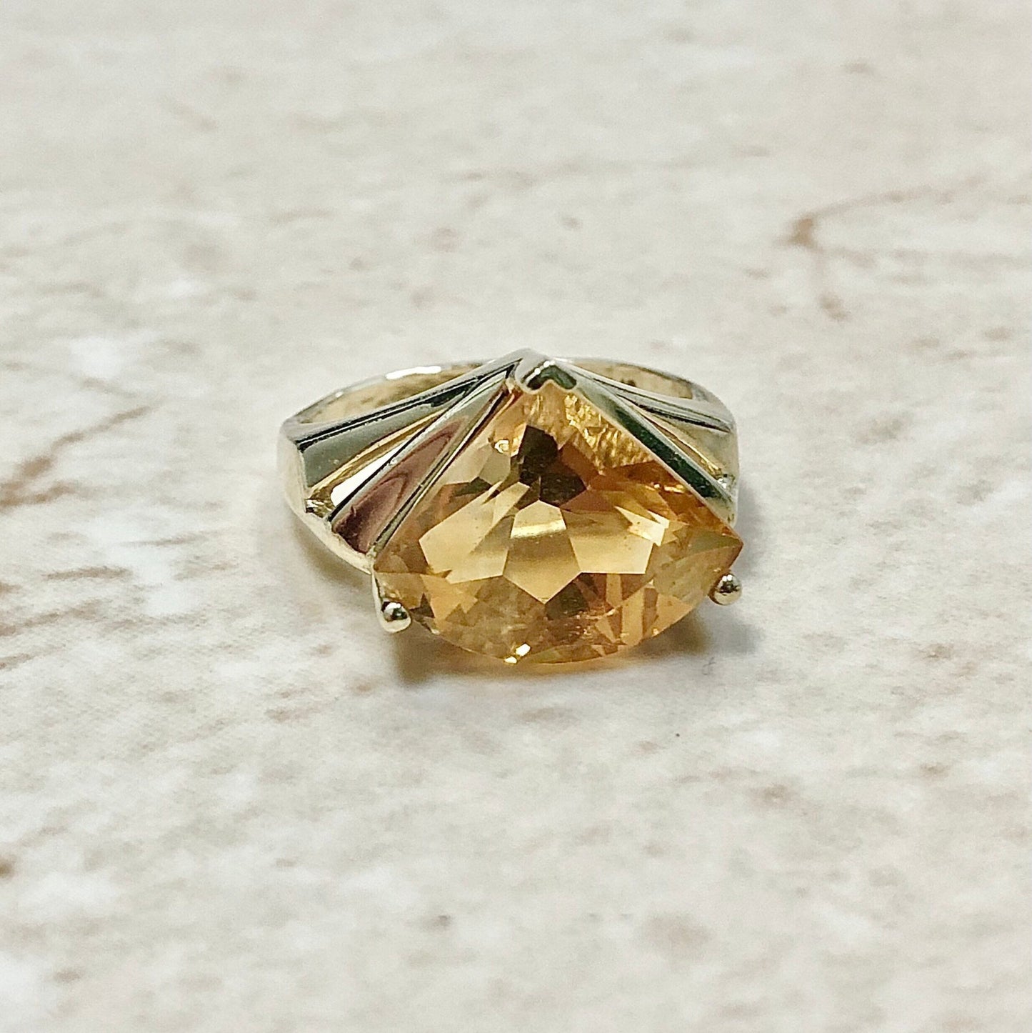 Vintage 14K Citrine Cocktail Ring in Yellow Gold - Statement Ring - Citrine Ring - November Birthstone - Birthday Gift For Her - Size 7.75