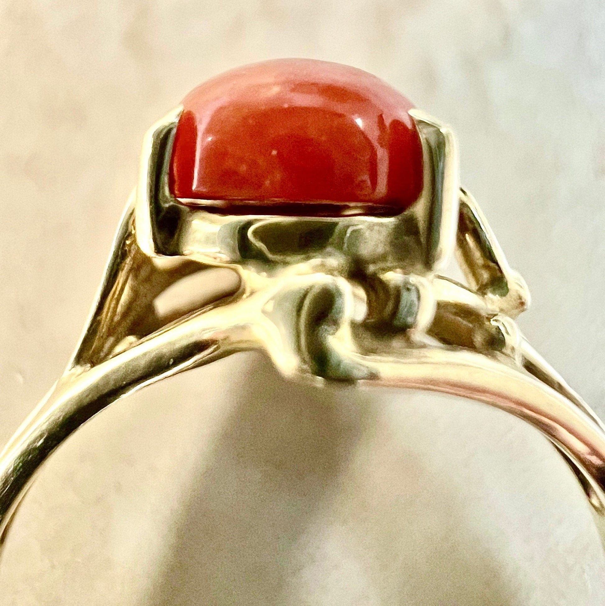 Vintage 14K Coral Solitaire Ring - Red Coral Ring - Gold Coral Ring - Minimalist Ring - Coral Jewelry - Vintage Ring - 14K Solid Gold Ring