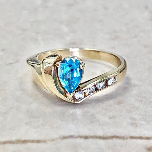 Vintage 14K Swiss Blue Topaz Cocktail Ring - Yellow Gold November December Birthstone Ring - Birthday Gift - Best Gift For Her - Pear Shape