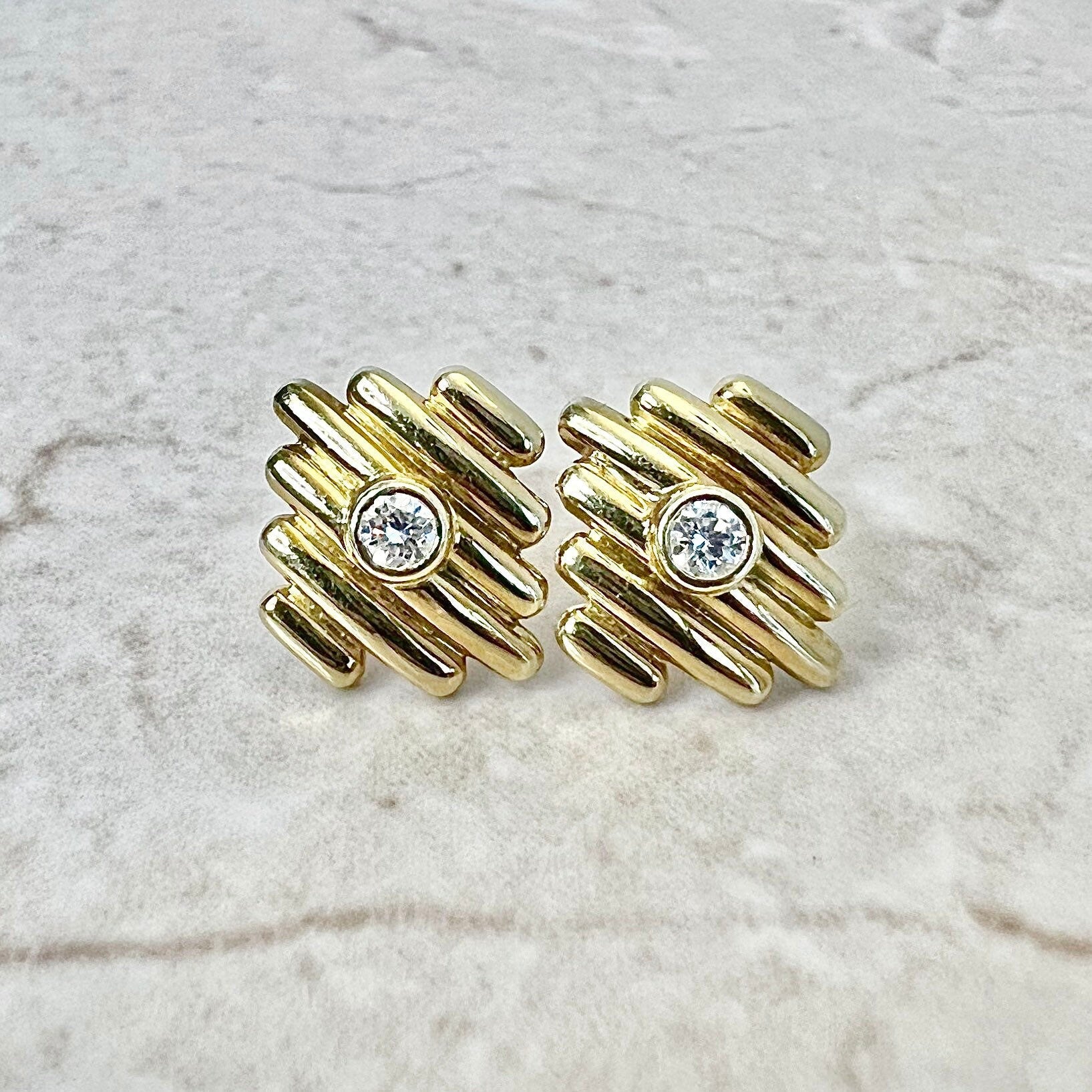 Vintage 18K Gold Diamond Stud Earrings - Yellow Gold Studs - Diamond Earrings - Birthday Gift - Best Gift For Her
