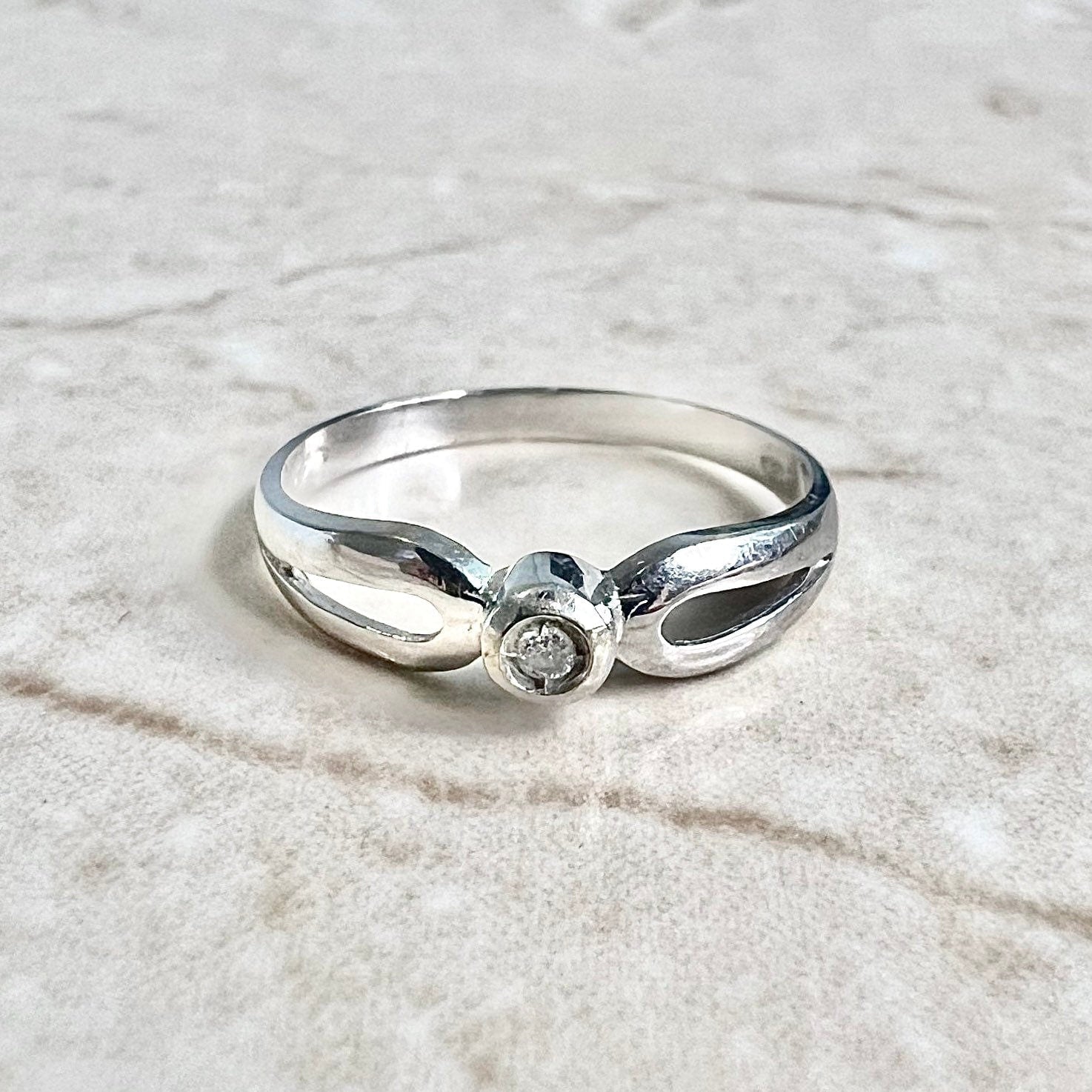 Vintage Italian 18K Diamond Engagement Ring - White Gold Diamond Solitaire Ring - Promise Ring - Wedding Ring -Valentine’s Day Gifts For Her