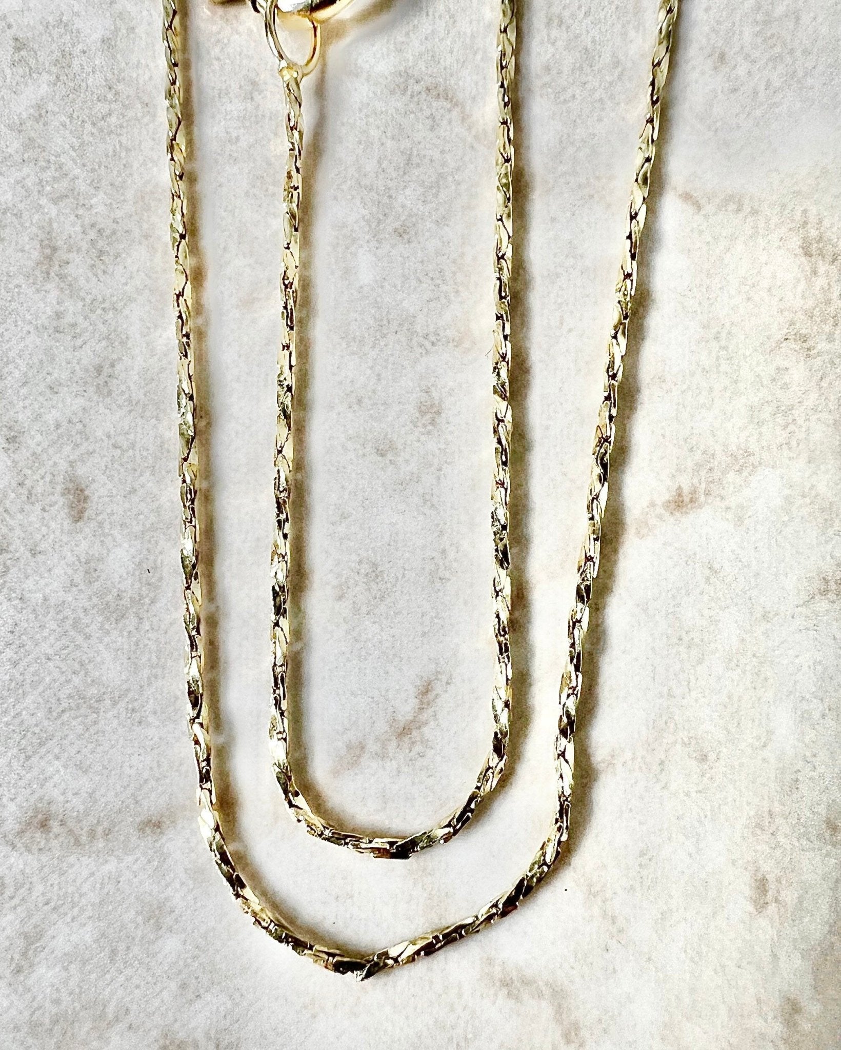 Vintage Italian 18 Karat Yellow Gold 16.25 Inches Chain Necklace By UnoAErre - WeilJewelry