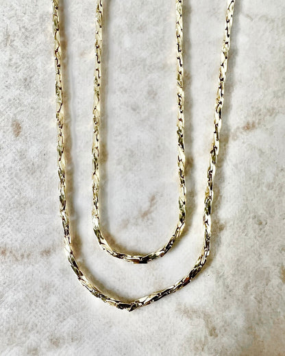 Vintage Italian 18 Karat Yellow Gold 16.25 Inches Chain Necklace By UnoAErre - WeilJewelry