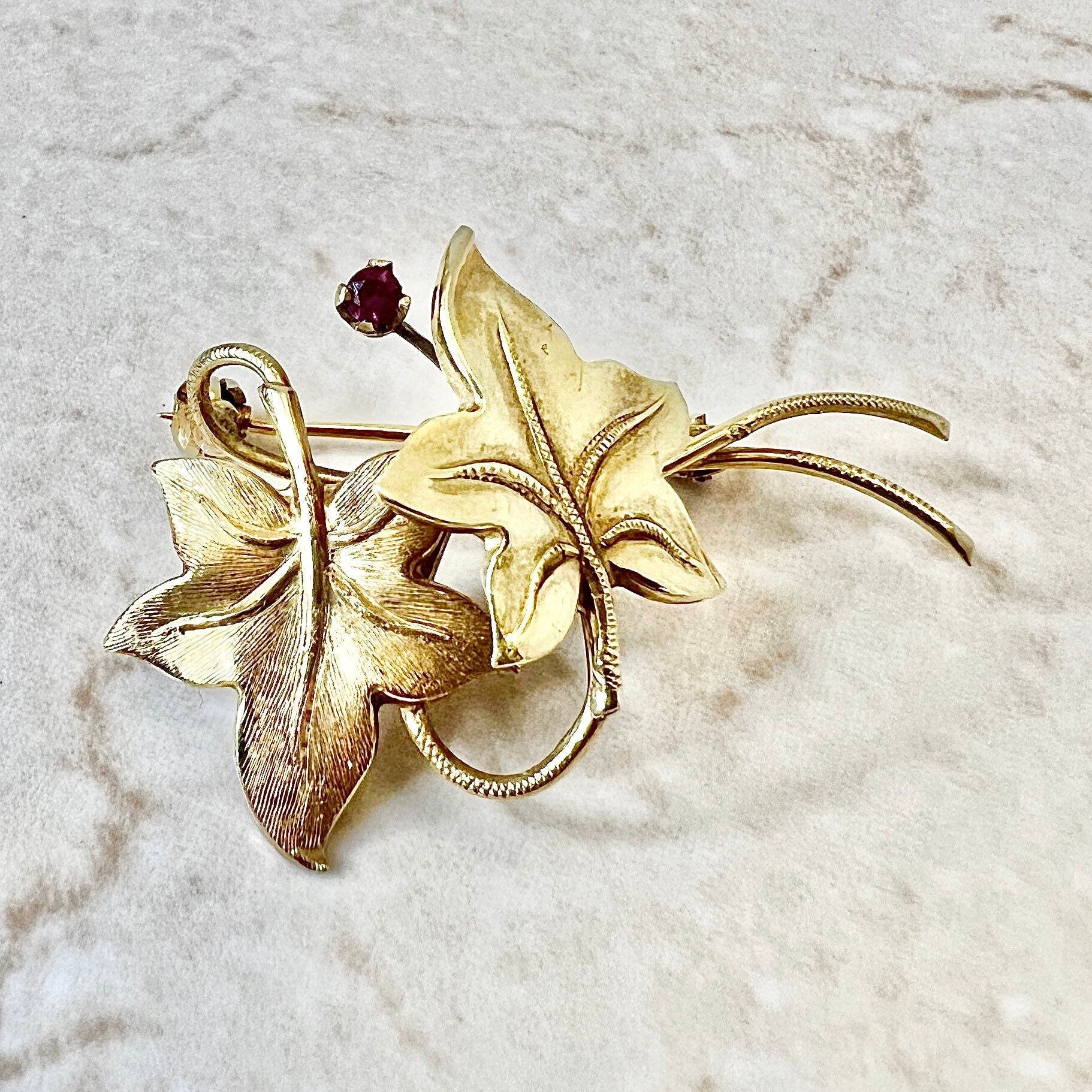 CLEARANCE 40% OFF - Vintage Italian 18 Karat Yellow Gold Synthetic Ruby  Leaf Brooch